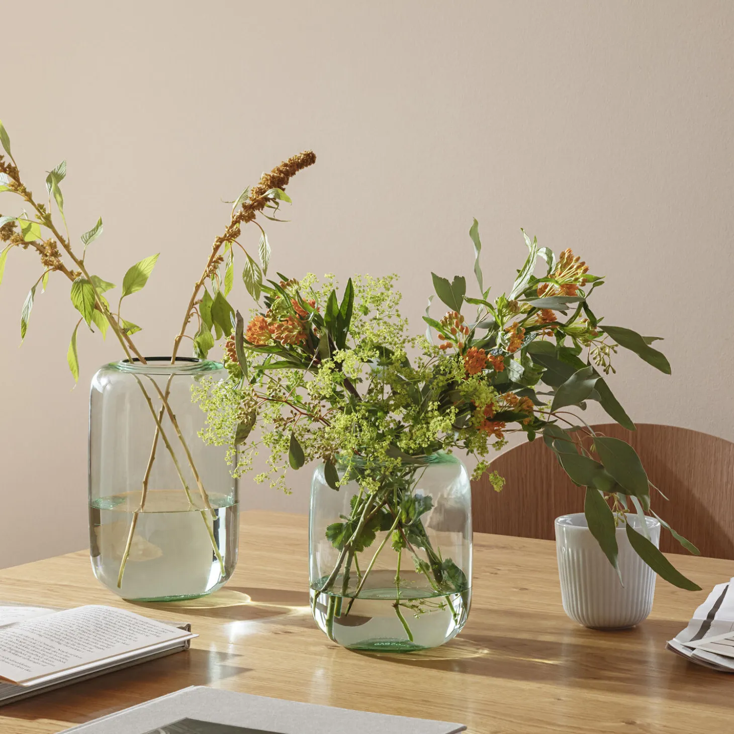 Acorn vase, mint green