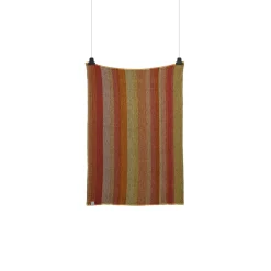 FRI Half Size Throw, summer red