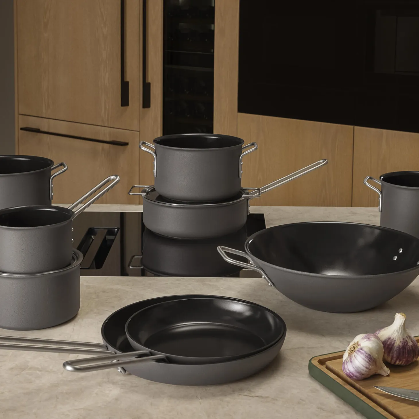 Grey Line Wok