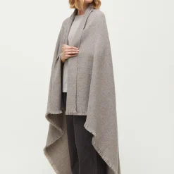 Haya Throw, pure soil