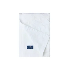 Icons Singature Star Organic Cotton Quilted Bedspread, white