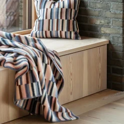 IDA Throw, rosa blue