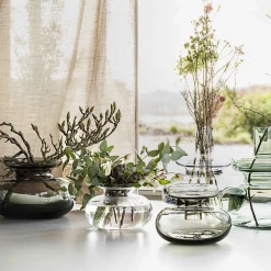 Inu vase, moss green