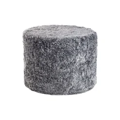 Puf i Newzealandsk korthåret & krøllet lammeskind, light grey