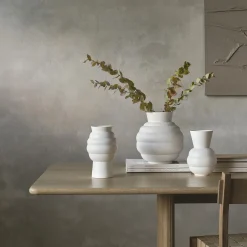 Tortus Archie vase No 3, white